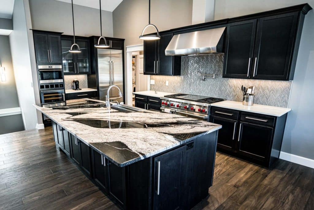 Silver_Coast_Media_Commercial_Sarto_FinishedProjects_SC_06082_2019