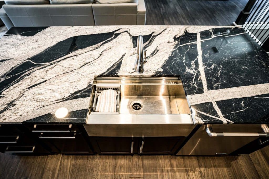 Silver_Coast_Media_Commercial_Sarto_FinishedProjects_SC_06099_2019