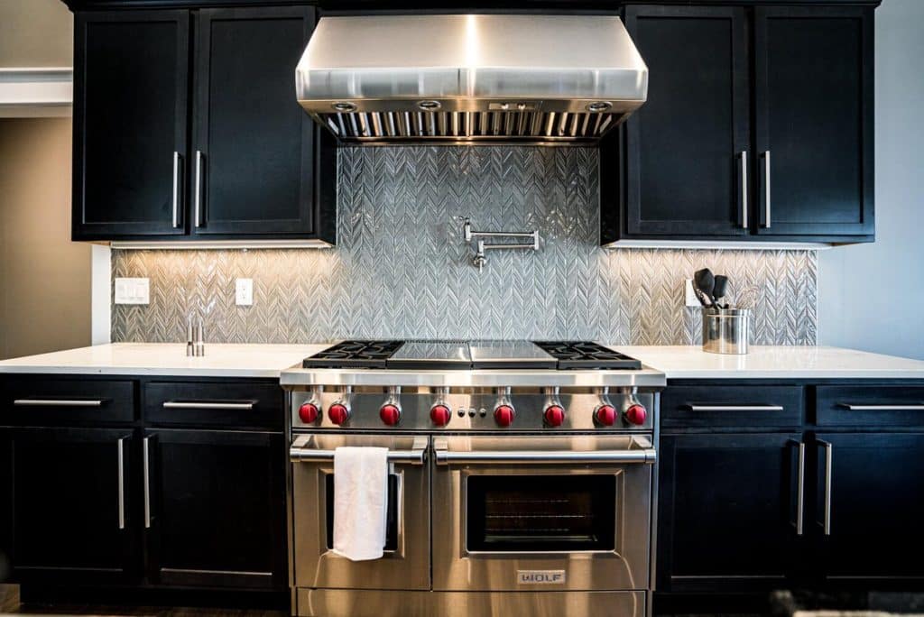 Silver_Coast_Media_Commercial_Sarto_FinishedProjects_SC_06108_2019